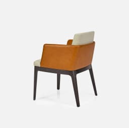 Chaise Bergere Jane par Zelder en hêtre naturel et simili coloris gris perle