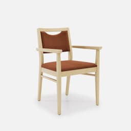 Chaise Accoudoirs Mila par Zelder en hêtre naturel et simili coloris gris perle