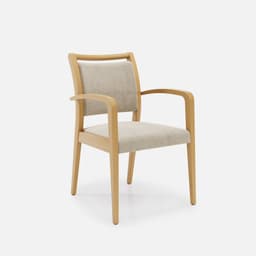 Chaise Accoudoirs Julia par Zelder en noyer clair et tissu coloris taupe
