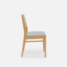 Chaise Mila Sans Accoudoirs par Zelder en hêtre naturel et tissu coloris gris perle