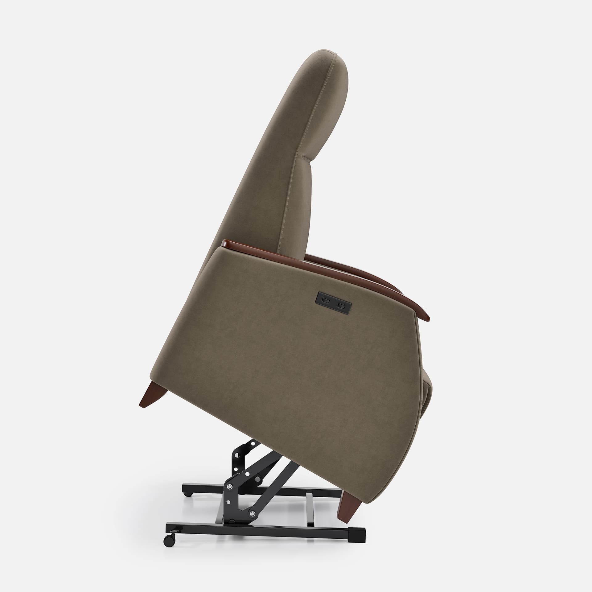 Fauteuil Milo Small Releveur par Zelder en hêtre naturel et tissu coloris crème