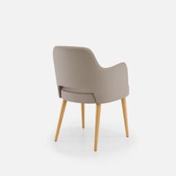 Chaise Accoudoirs Nicole par Zelder en hêtre naturel et tissu coloris cendre
