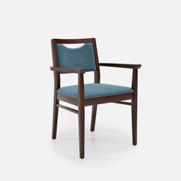 Chaise Accoudoirs Mila par Zelder en bois hêtre naturel et revètement tissu coloris beige fumé