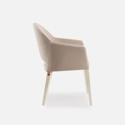 Chaise Lily Avec Accoudoirs par Zelder en hêtre naturel et tissu coloris chocolat